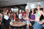 Femina Miss India finalists make giant pizza in Novotel Hotel, Juhu on 7th April 2010 (32).JPG
